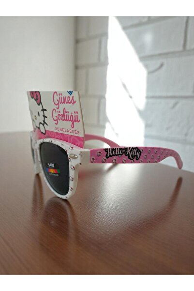 Hello Kitty Licensed Ultraviolet Protection Children's Sunglasses, CE Certified. Licensed by Mattel.