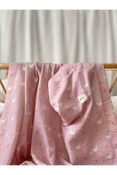 Zezig Duck Lady - Lilac Muslin Blanket