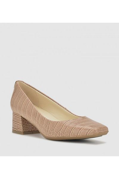 Nine West Cloe9x93 Textured Square Toe Block Pumps