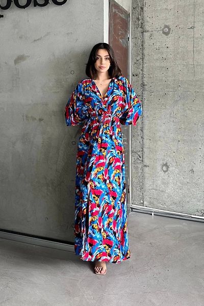 İntive Lingerie Rochie lungă latină cu mâneci liliac multicolore, cu decolteu în V, cu imprimeu floral albastru/roșu