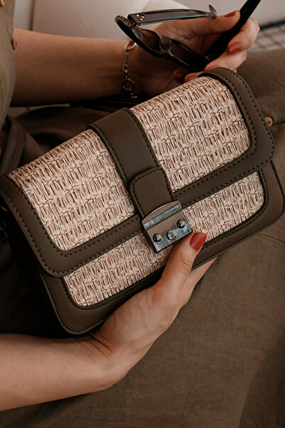 themoiss حقيبة يد وكتف نسائية بإبزيم من القش ومفصلة من الجلد