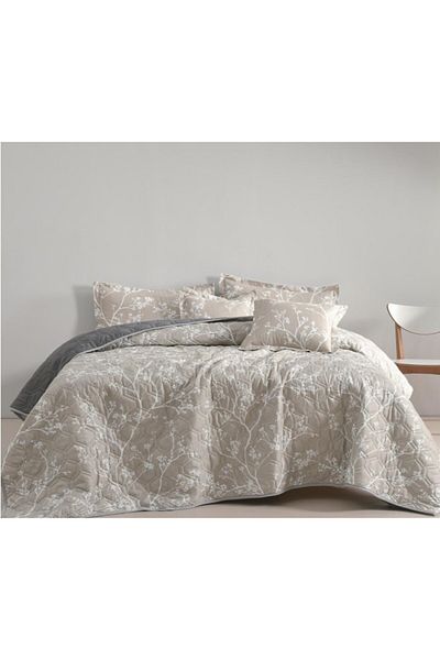 Mark A king-sized summer microfiber double bed sheet that adds beauty and elegance to your room, measuring 230*250cm.