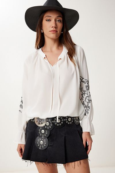 Happiness İstanbul Weiße, bestickte Leinenbluse für Damen DD01350