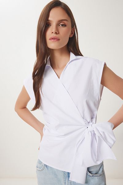 Happiness İstanbul Weiße Damenbluse mit Hemdkragen und Wickelbluse aus Popeline HF00467