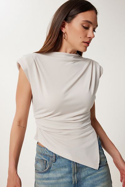 Happiness İstanbul Women's Stone Padded Asymmetrical Sandy Blouse Ff00171