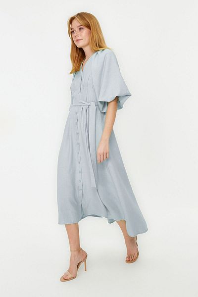 Trendyol Modest Φόρεμα υφαντό πουκάμισο με μπλε ζώνη με μισό μπαλόνι λινό εμφάνιση TCTSS24EB00014