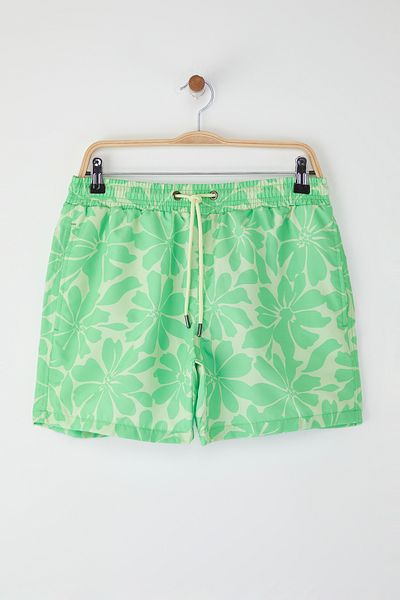 Trendyol Collection Grüne Standard-Fit-Badehose mit Blumenmuster TMNSS25DS00004