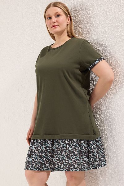 Trendyol Curve Khaki színű ujjú és szegélyvonali virágmintás kötött nagy méretű ruha TBBSS25AH00190