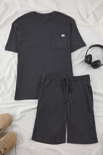 Trendyol Collection Anthrazitfarbenes, übergroßes, geripptes Strick-Pyjama-Set mit ShortsTMNSS25PT00030