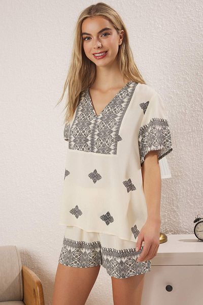 Trendyol Collection Ecru Ethnic/Bohemian Patterned Viscose Shorts Woven Pajama Set Thmss25Pt00426