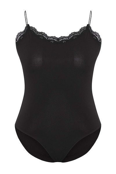Trendyol Curve Schwarzer, detaillierter, taillierter/figurbetonter, dehnbarer Strickbody mit Druckknöpfen an der Unterseite