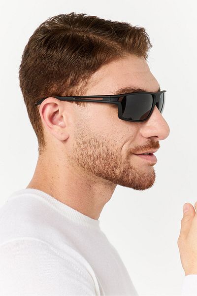 Timberland Men TB9307 Rectangular Sunglasses, Black