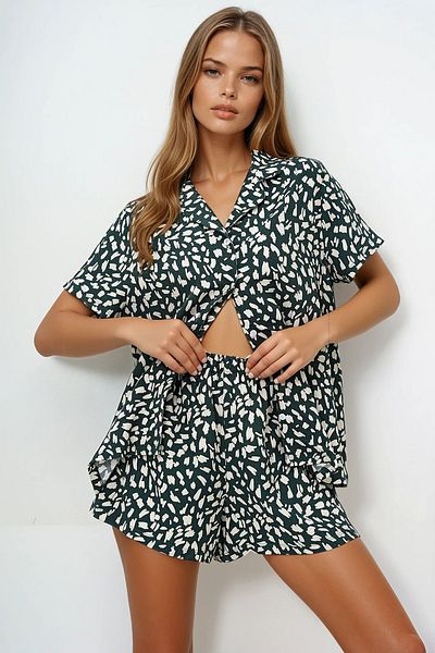 VAGGON Geometric Patterned Buttoned Front Woven Shirt and Shorts Pajama Set