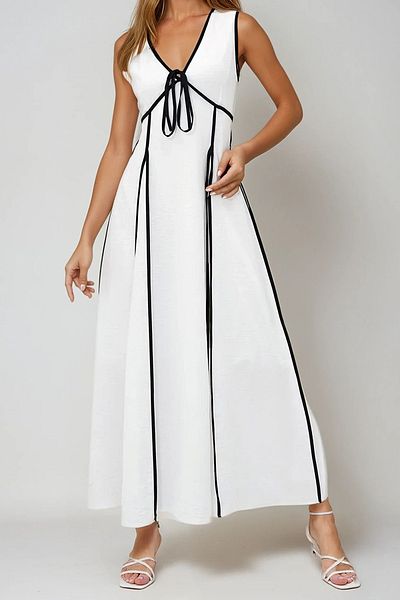 VAGGON Rochie țesătă cu căptușeală, albă, cu decolteu în V, cu detaliu de țevi de contrast Prmx13986