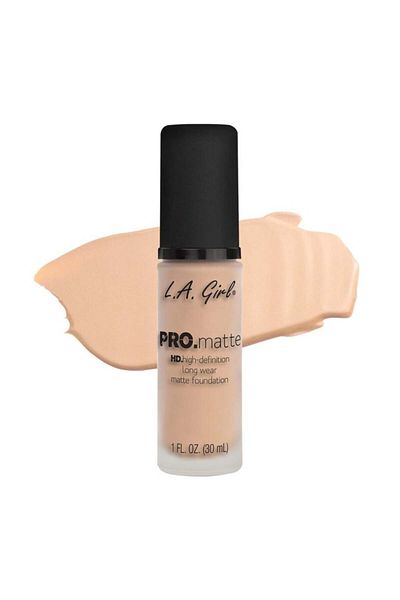 L.A. Girl L.a.girl Pro Matte Ultra Mat Porcelain Foundation With High Coverage And Matte Finish, 30ml