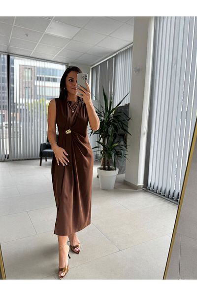 caddstore Моята рокля от креп с кафява брошка 3718