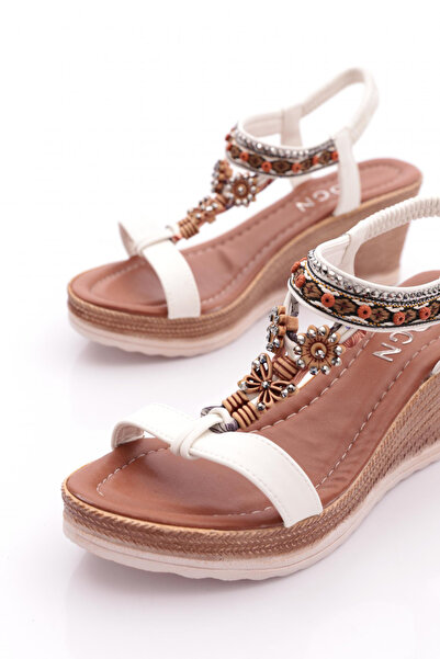 DGN Women's Heeled Shoes 21522328