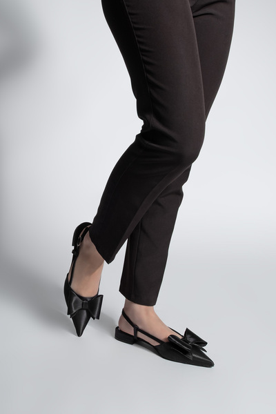 Marjin Dámská mašlička se špičatou špičkou Detailní Slingback Balerína Monvi Black Satin