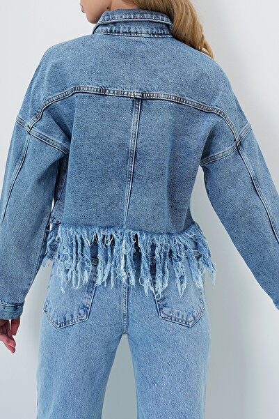 VAGGON Women's Blue Pocket and Tassel Detailed Frayed Crop Jean Jacket Prmx13898
