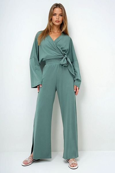 VAGGON Women's Green Double Breasted Collar Tie Blouse and Slit Loose Cut Trousers Set Vgn-X11422