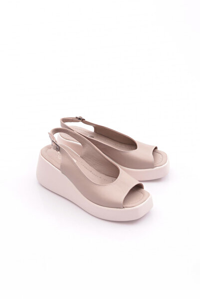 DGN 2006 Women's Sandals