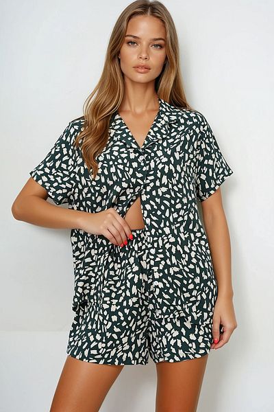 VAGGON Geometric Patterned Buttoned Front Woven Shirt and Shorts Pajama Set