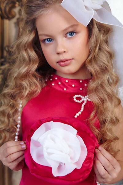 Riccotarz Girl's Stand-Up Collar Pearl Detail Zero Sleeve Skirt 3D Rose Embroidered Slim Cut Fuchsia Dress