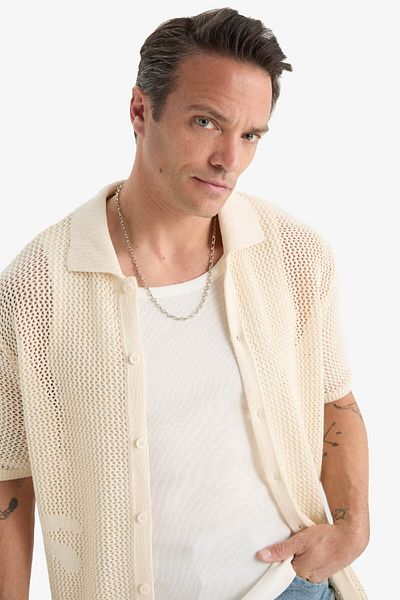 DeFacto Standard Fit Polo Neck Short Sleeve Knitwear Polo T-Shirt E9483Ax25Sp