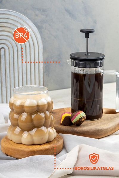 Ginza Maison French Press und Traubenmodellglas