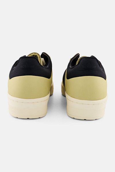 adidas Men Rivalry 86 Low Lace Up Outdoor Shoes, Gold