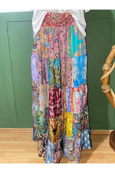 GÜLDEN KATRAN Indian Silk Authentic Skirt
