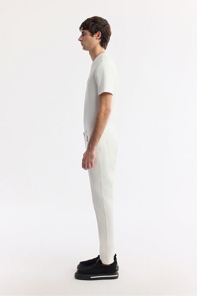 Avva Men's Off White Slim Fit Classic Waist Dobby Cotton 5 Pocket Pants B003038