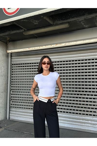 ELBEY Crew Neck Basic Crop