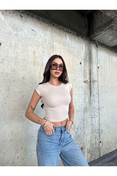 ELBEY Crew Neck Basic Crop