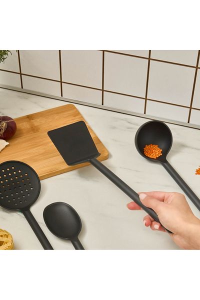 Karaca Set simplu de tacâmuri de bucătărie, format din 5 piese, negru