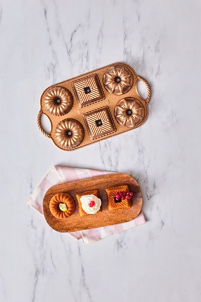 Karaca Noxis 6-Piece Muffin Casting Cake Mold