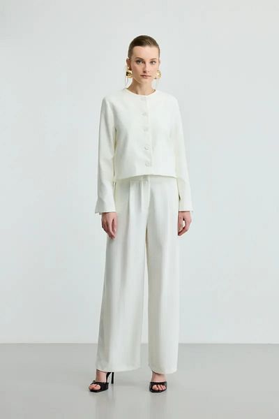 Gusto Round Neck Ecru Crepe Jacket