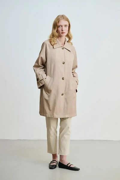 Gusto Beige Relaxed Cut Trench Coat Shoes