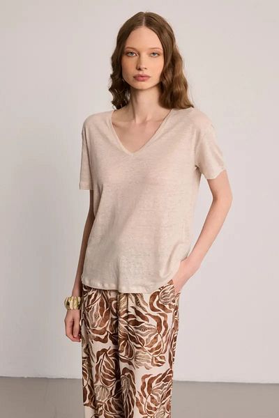 Gusto Tricou de in cu decolteu in V - Bej