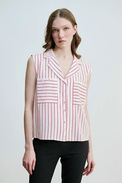 Gusto Red Sleeveless Shirt