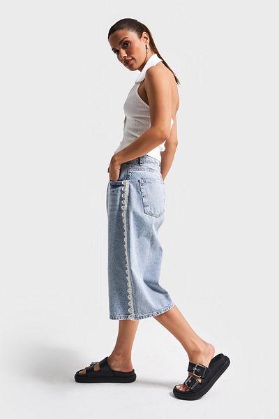 its basic Women's Snow Denim Color D1-4S5-3 Stripe Lace Detailed Maxi Length Long Design Denim Bermuda Shorts