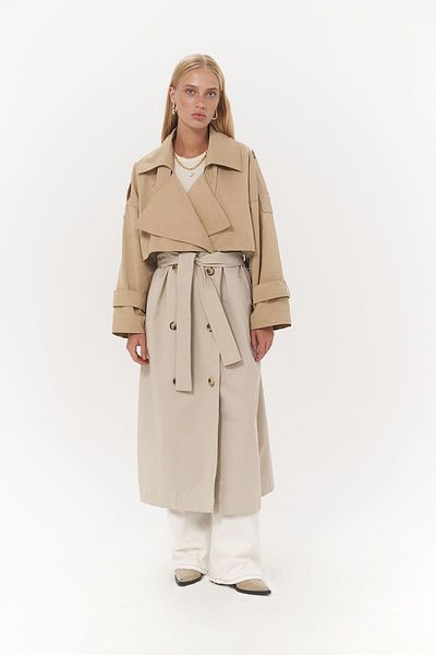 MAİ COLLECTİON Beigefarbener Trenchcoat mit Bellamy-Nerzverzierung
