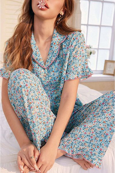 BELLA NOTTE طقم بيجامة ربيعية زرقاء مرافقة للأحلام