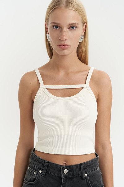 MAİ COLLECTİON Noam Ecru Front Detail Corded Crop