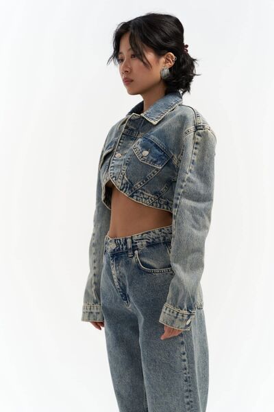 MAI STUDIOS CO. Cali Cross Detail Dirty Green Crop Jean dzseki