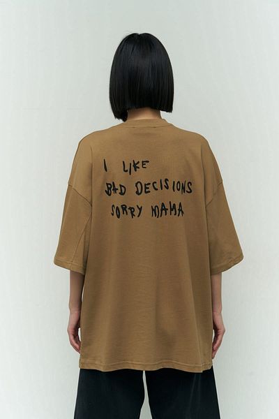 MAİ COLLECTİON Kolekce Mai - Oversize tričko Mama Khaki se mi líbí