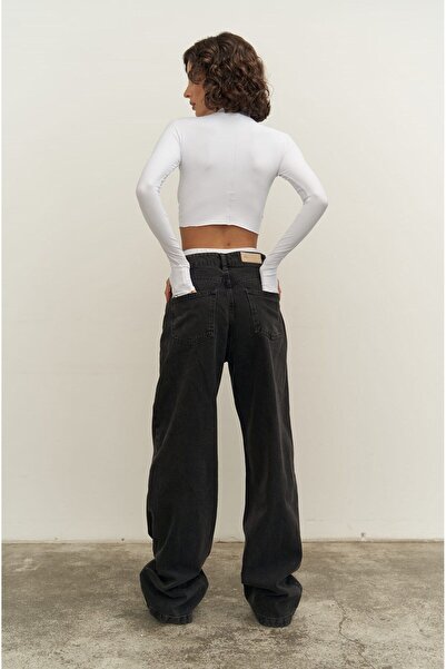 MAI STUDIOS CO. Biance White Crop