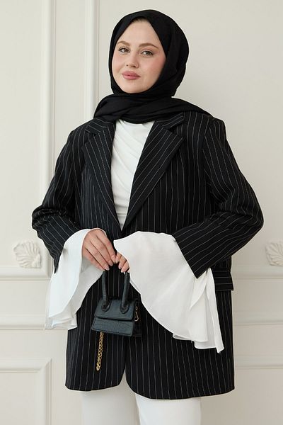 InStyle Μαύρο μπλέιζερ με ριγέ μανίκια