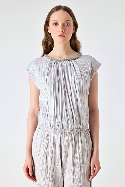 FEVER Yakası taş detaylı kırışık yüzeyli bluz