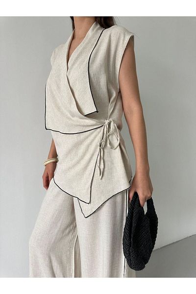 FEMMESTUDIO طقم بنطلون نسائي بفتحة كريمية ومزدوج الصدر